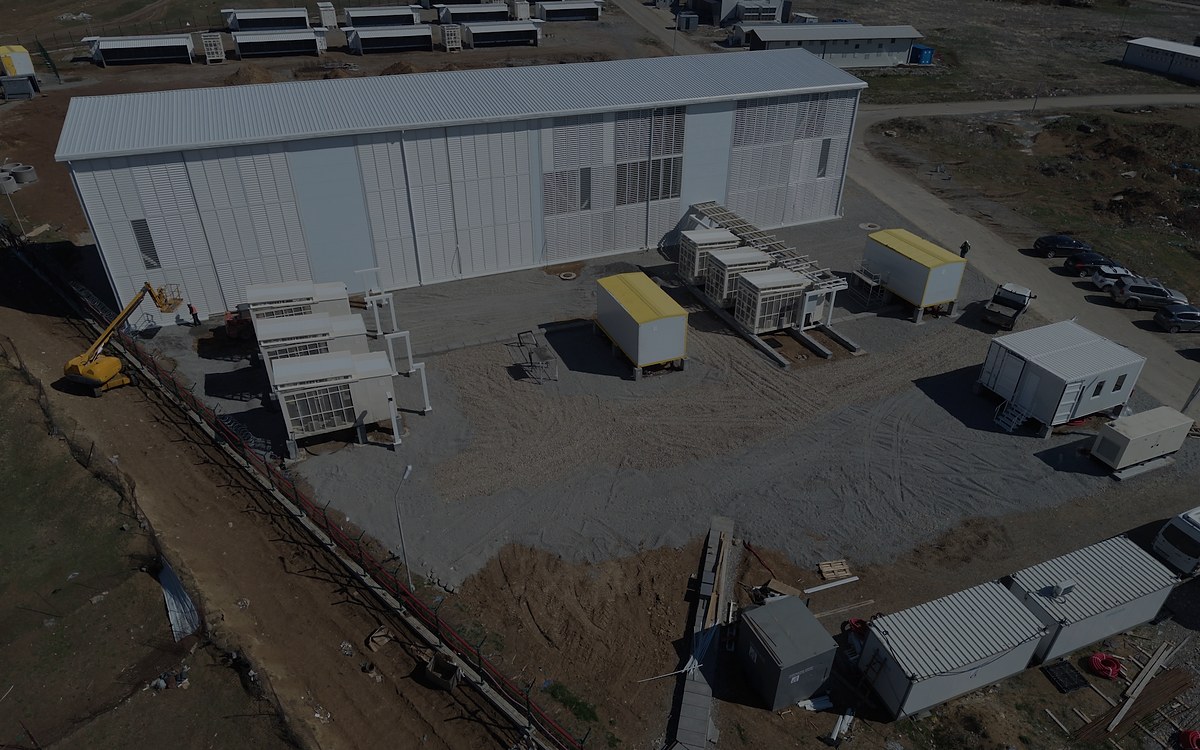 Modular Air Cooled DC — proprietary 3-floor modular data center building system